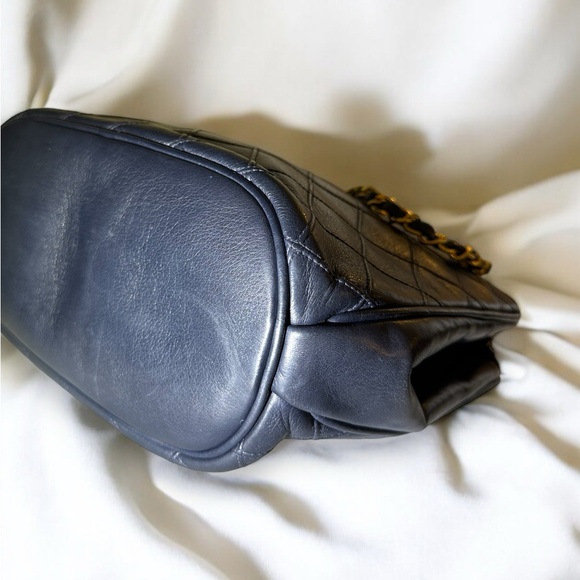 Vintage Chanel Quilted Navy Shoulder Bag - Picture 7 of 9